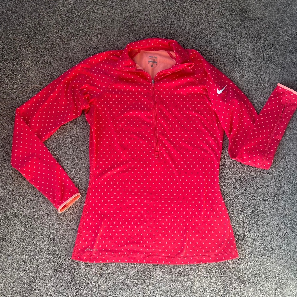 Nearly NEW 💖 NIKE PRO Dri-Fit Hot Pink and Coral Pull-Over